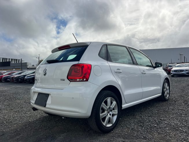 2012 Volkswagen Polo TSI Highline – Factory Alloy Wheels – Low KMS image 285505