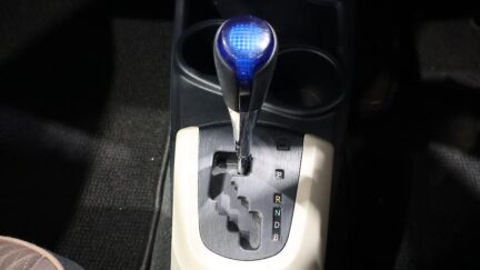 Toyota Aqua G Model/ Push Start/ Reverse Camera/ Alloy Wheels/ Hybrid image 313304