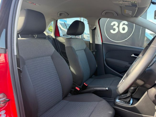 2013 Volkswagen Polo TSI Comfortline Blue Motion image 285346