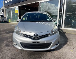 2012 Toyota Vitz U Smart Stop Package image 277305