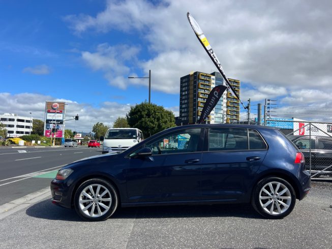 2013 Volkswagen Golf TSI Highline Blue Motion 1.4L image 276902