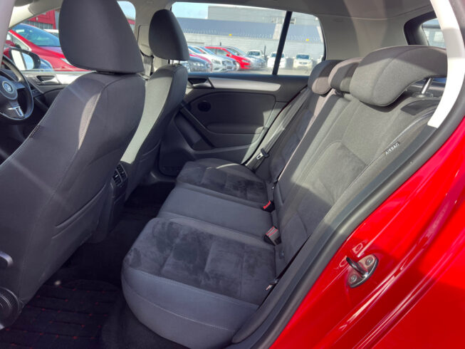 2013 Volkswagen Golf TSI Comfortline – Factory Alloys – Dual Zone Climate image 291004