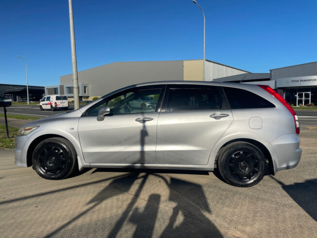 2007 Honda Stream 7 Seater, Low kms image 293240