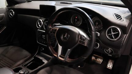 Mercedes-benz A 180 Sports, AMG Package, Black Roof image 318583