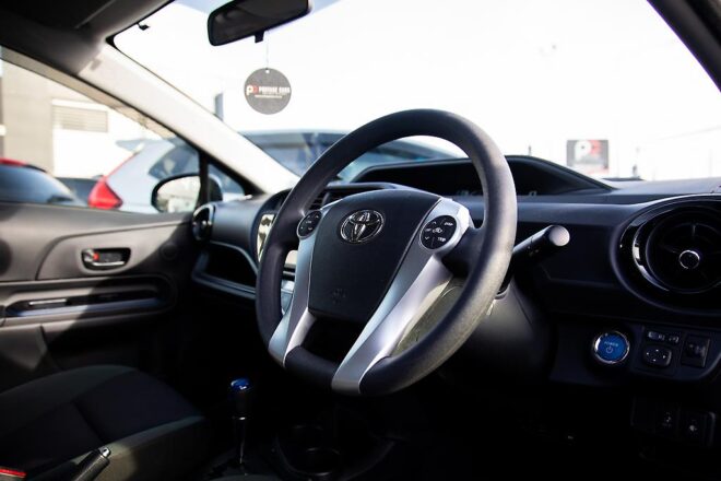 2015 Toyota Aqua Hybrid S Model, Push Start, reverse Camera image 290248