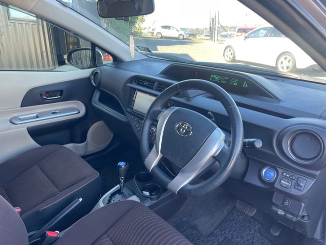 2012 Toyota Aqua G Model/ Push Start/ Reverse Camera image 287585