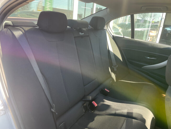 2014 Bmw 320i Low KMs Sedan image 293963