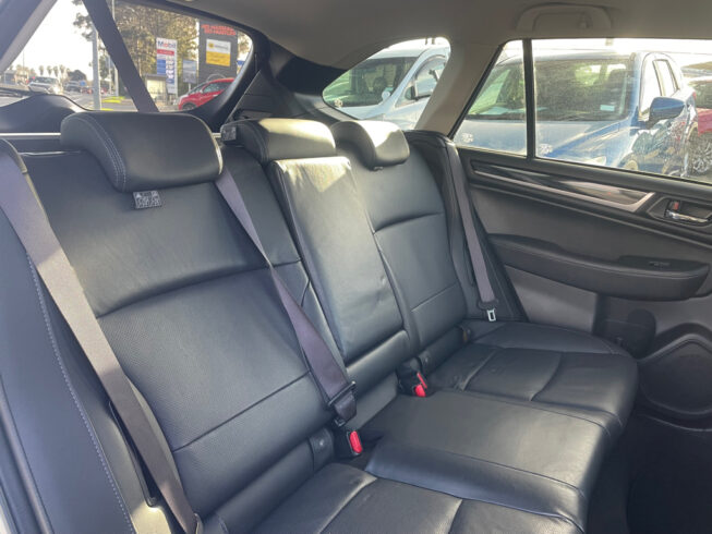 2015 Subaru Outback Limited 4WD image 292411