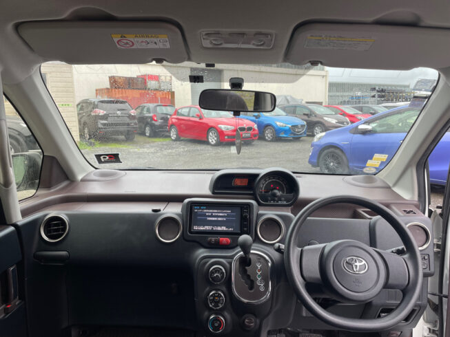 2015 Toyota Spade F Jack image 294576