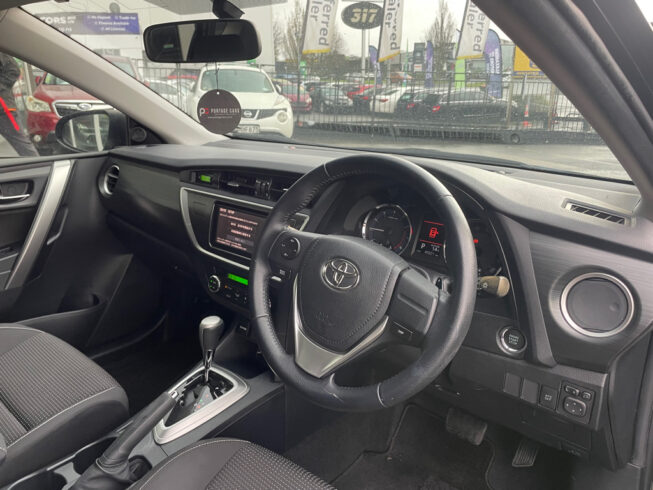 2012 Toyota Auris 180G S-Package image 292739
