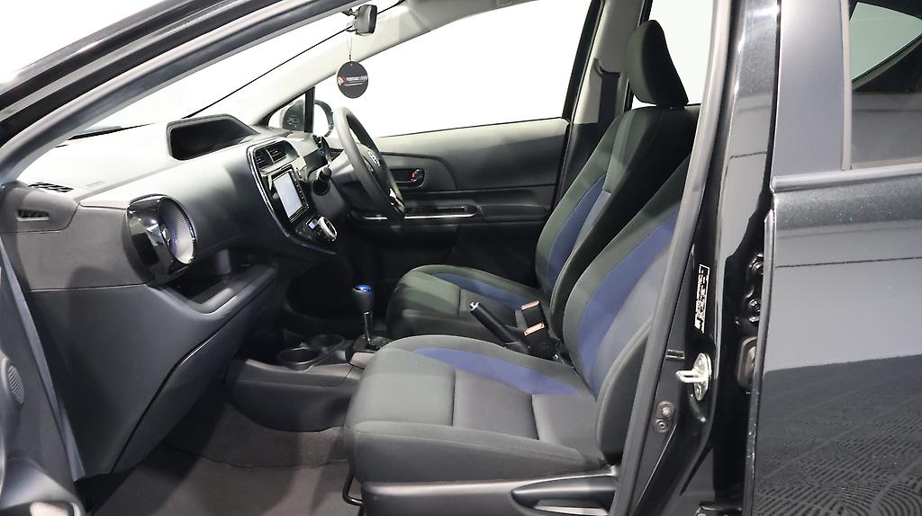 Toyota Aqua S Model, Push Start New Shape – Lane Departure Warning image 313851