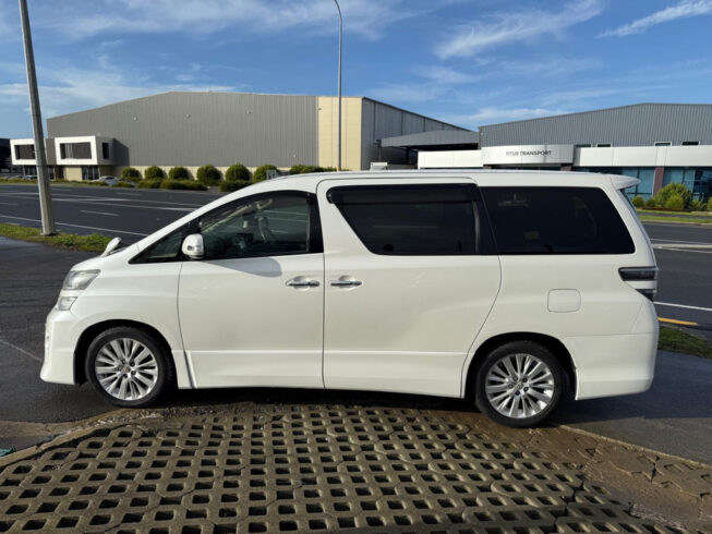 2012 Toyota Vellfire 2.4Z – 8 Seater image 292091