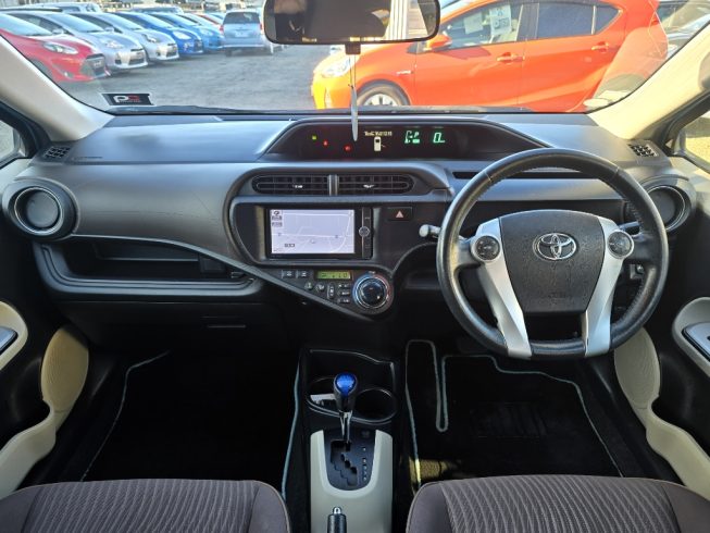 2013 Toyota Aqua G Model/ Push Start image 287599