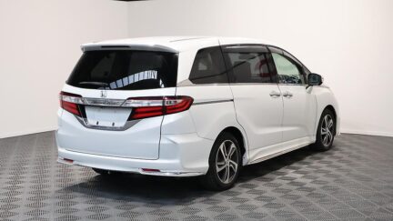 Honda Odyssey Absolute image 319265