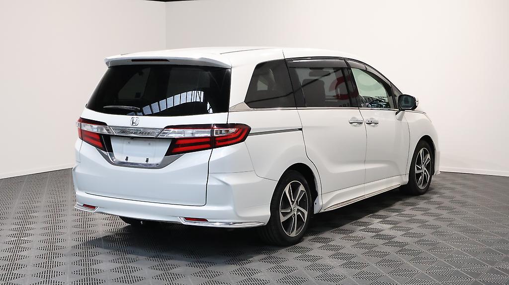 Honda Odyssey Absolute image 319265