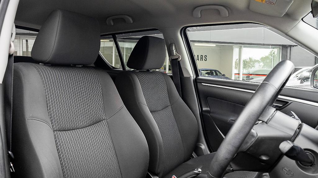 Suzuki Swift Stunning black, Idling stop,Push start image 312860