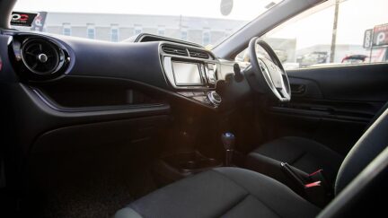 Toyota Aqua Hybrid S Model, Push Start, reverse Camera image 290253