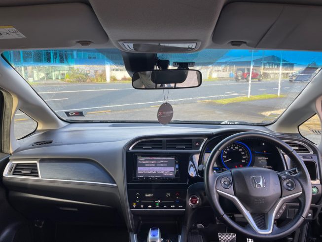 2016 Honda Shuttle Hybrid X Style Edition image 288953