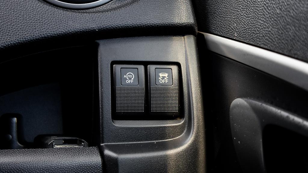 Nissan Lafesta Highway Star-G – 6 Seater – Power Sliding Door image 316864