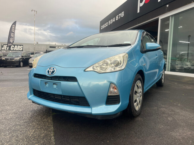 2012 Toyota Aqua G Model, Push Start, Reverse Camera, Low KMS image 291784
