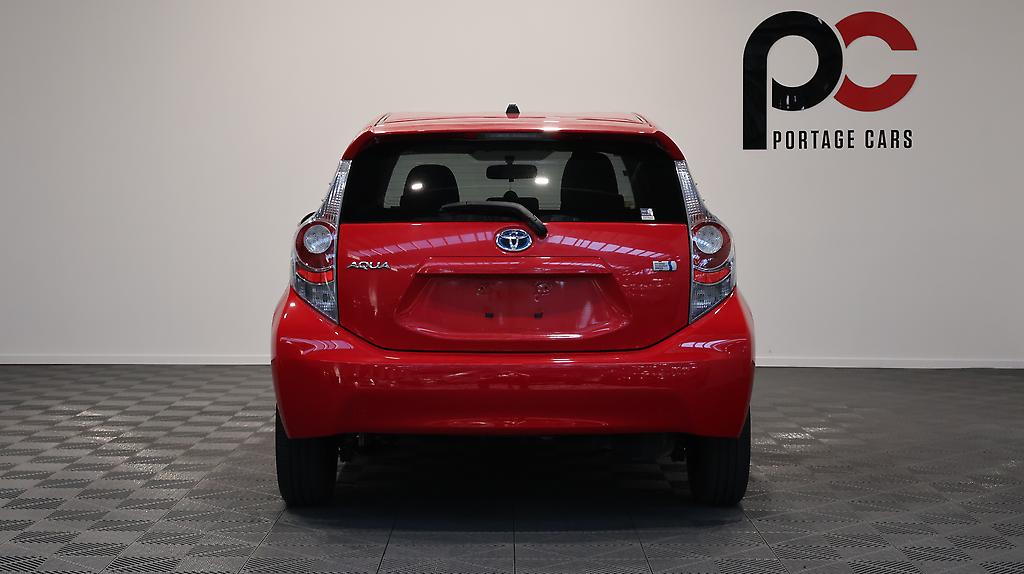 Toyota Aqua S Model, Push Start, Low KMS image 312487