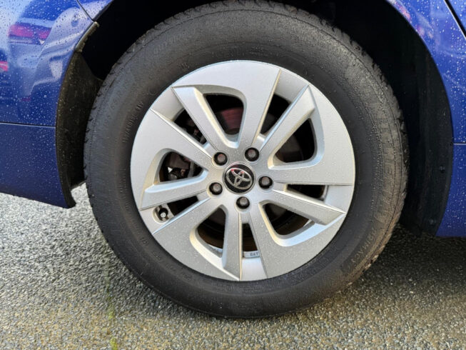 2016 Toyota Prius S Safety Sense Package, Cruise Control image 292155