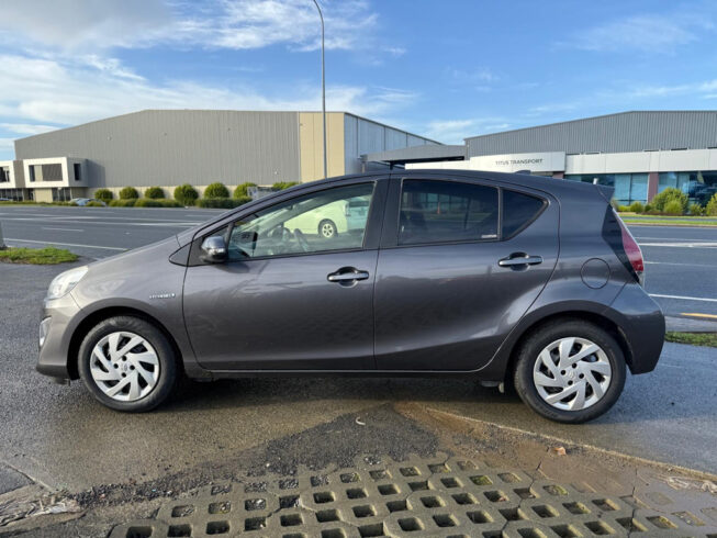 2015 Toyota Aqua S Model, Push Start image 292125