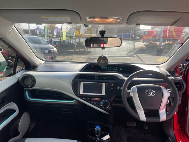 2013 Toyota Aqua S Model, Push Start, Low KMS image 287896