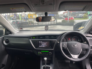 2012 Toyota Auris 180G S-Package image 292740