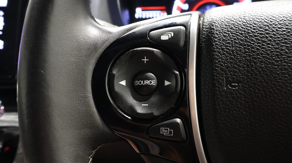 Honda Odyssey Absolute image 319279