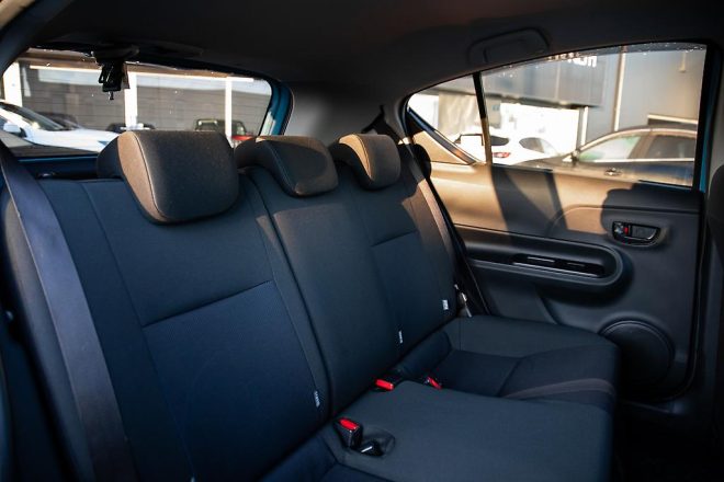 2015 Toyota Aqua S Model Hybrid/  Push Start/ Reverse Camera image 287621