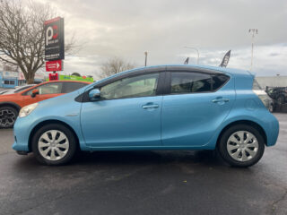 2012 Toyota Aqua G Model, Push Start, Reverse Camera, Low KMS image 291783