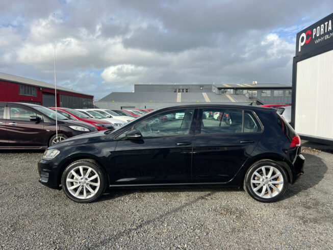 2013 Volkswagen Golf TSI Highline Bluemotion- Factory Alloy Wheels – Low KMS – 1.4L image 290387
