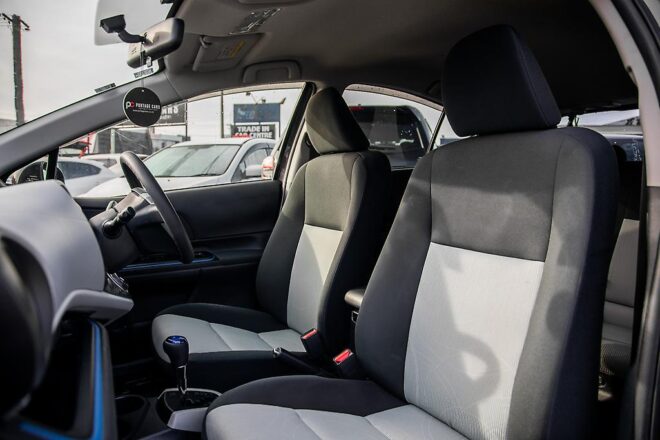 2013 Toyota Aqua S Model, Push Start, Reverse Camera image 290684