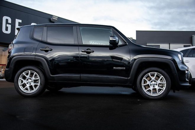 2023 Jeep Renegade LIMITED PHEV 4XE image 289764
