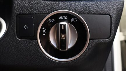 Mercedes-benz A 180 Sports, AMG Package, Black Roof image 318589