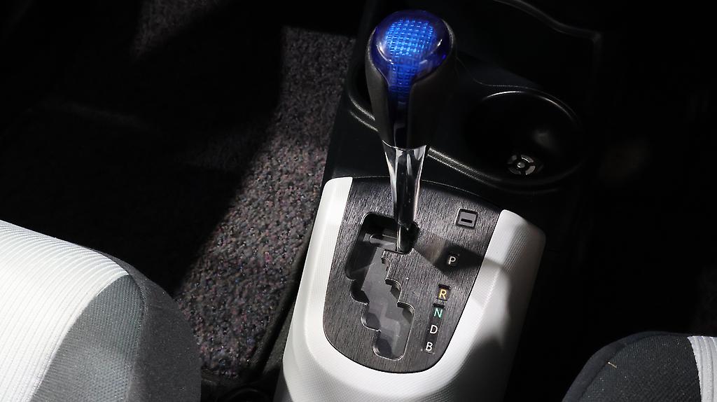 Toyota Aqua S Model/ Push Start/ 2 Keys image 318071