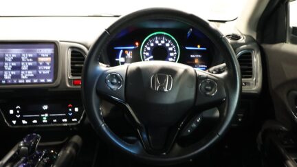 Honda Vezel Hybrid X image 314111