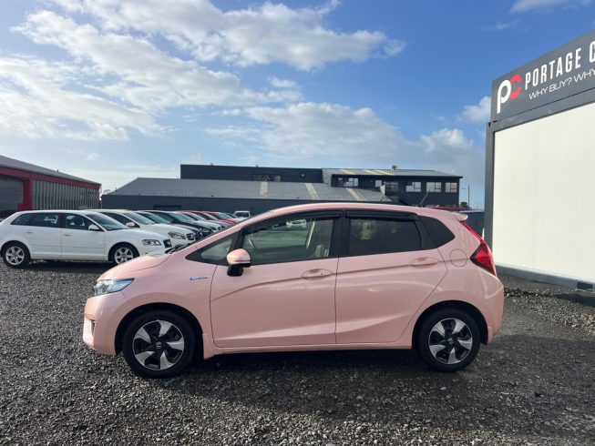 2016 Honda Fit Hybrid F-Package Comfort Edition/ Stand out in this rare colour image 288081