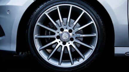 Mercedes-benz A 180 A180 AMG trim package Blue Efficiency image 290507