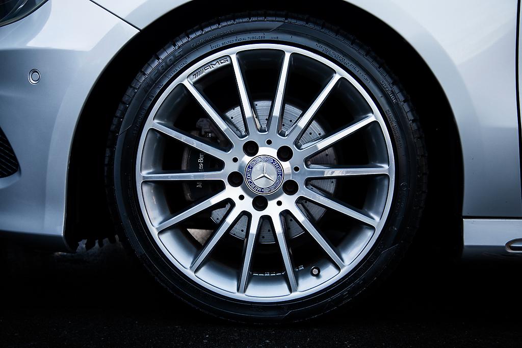 Mercedes-benz A 180 A180 AMG trim package Blue Efficiency image 290507