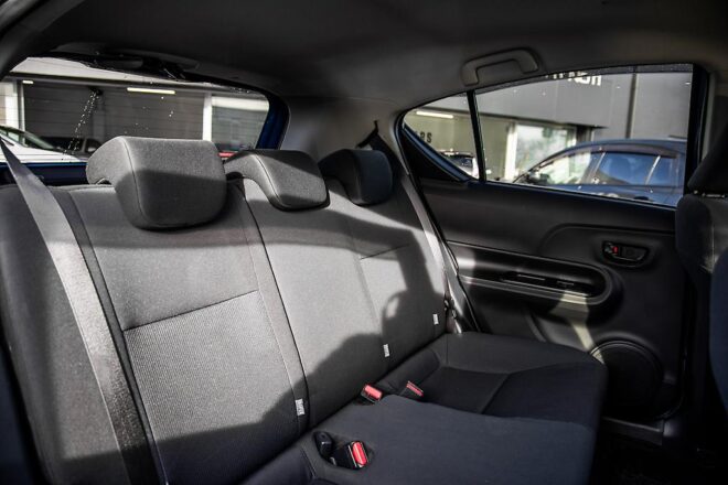 2015 Toyota Aqua Hybrid S Model, Push Start, reverse Camera image 290245