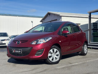 2012 Mazda Demio 13 Skyactiv Low KMS!! image 293933