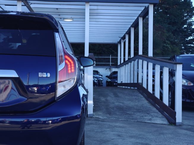 2017 Toyota Aqua S Style Black/ Push Start/ Reverse Camera image 288004