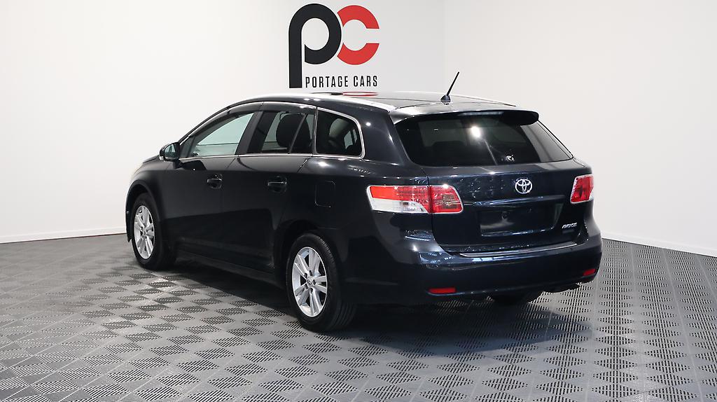 Toyota Avensis Wagon Xi, Push Start, Paddle Shift image 317650