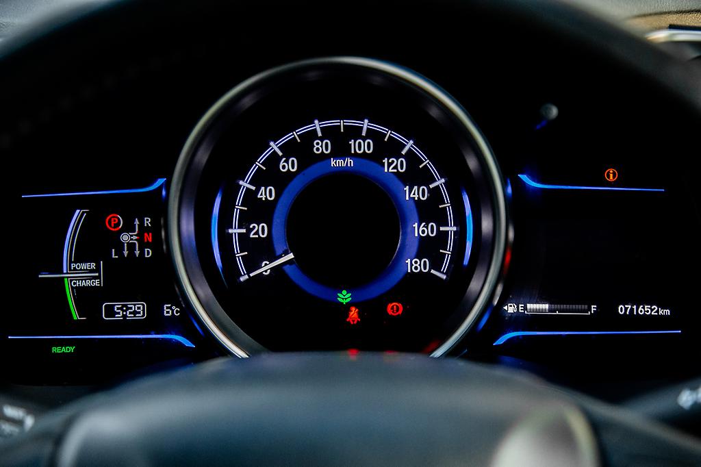 Honda Fit Hybrid L package image 289242