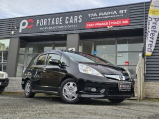 2013 Honda Fit Shuttle Hybrid Smart Selection image 292854