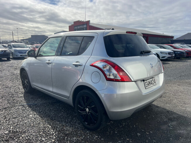 2010 Suzuki Swift image 292906