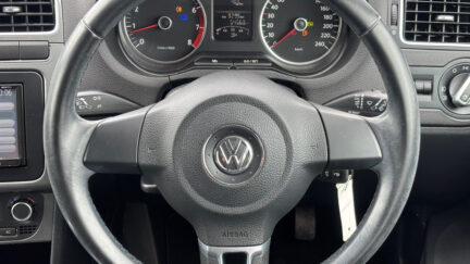 Volkswagen Polo TSI Highline Low KMS image 310523