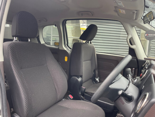 2015 Toyota Spade F Jack image 294578